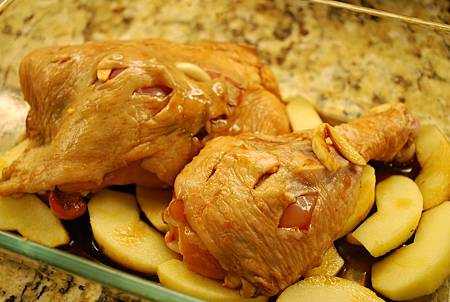 蒜香烤雞腿&迷迭香薯條 Garlic Chicken & Rosemary Potato
