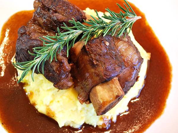 法式經典簡單做：紅酒燉牛肋骨 Red Wine Braised Short Ribs