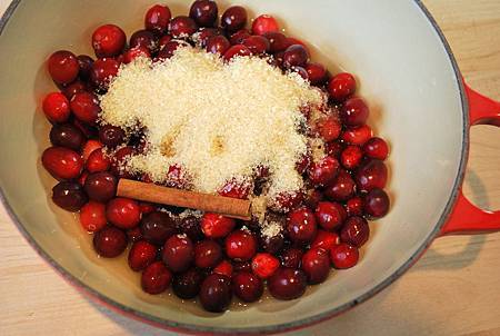 最靚主角就是你:節慶香草烤雞佐手工蔓越莓醬 Holiday Roasted Chicken & Homemade Cranberry Sauce