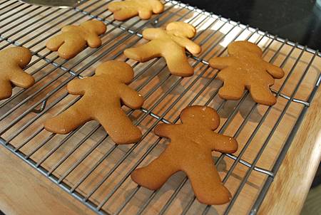 暖香的耶誕童話：薑餅人餅乾 Gingerbread Men Cookies