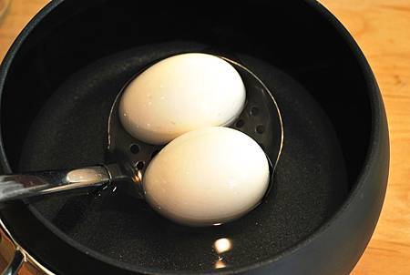 新加坡經典早餐：咖椰吐司與溫泉蛋 Kaya Toast with Soft Boiled Eggs