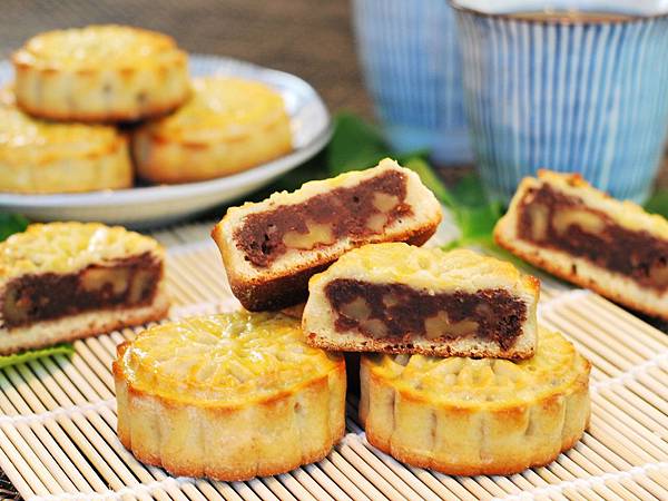中秋月餅大挑戰:廣式豆沙核桃月餅 Red Bean & Walnut Moon Cake