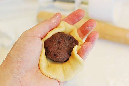中秋月餅大挑戰:廣式豆沙核桃月餅 Red Bean & Walnut Moon Cake