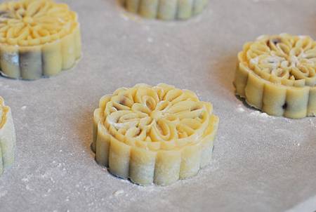 中秋月餅大挑戰:廣式豆沙核桃月餅 Red Bean & Walnut Moon Cake