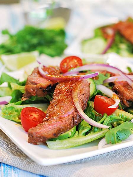 清爽開胃泰美味:泰式烤牛肉沙拉 Grilled Thai Steak Salad