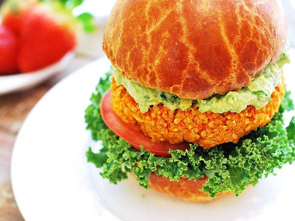 開春歡喜吃健康：藜麥鷹嘴豆漢堡 Quinoa & Chickpea Burgers