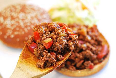 美版肉燥夾麵包:邋遢喬肉醬三明治 Sloppy Joe Sandwich