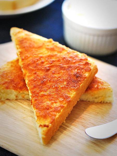 古早味手作最高！椰香奶酥抹醬＆奶酥厚片 Coconut Cream Spread on Toast