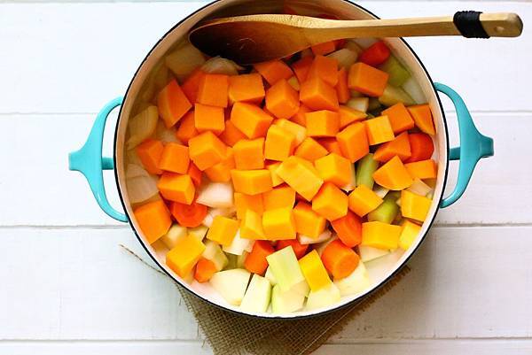 高纖食感黃金湯:奶油南瓜蔬菜湯 Butternut Squash Vegetable Soup