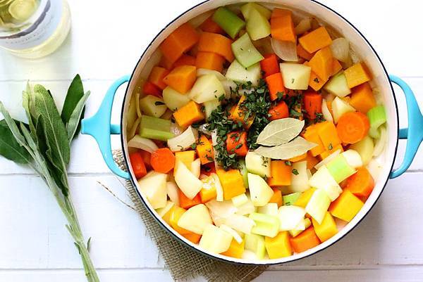 高纖食感黃金湯:奶油南瓜蔬菜湯 Butternut Squash Vegetable Soup