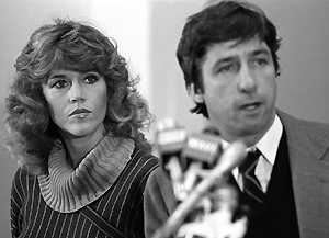 1979  Jane Fonda & Tom Hayden.gif