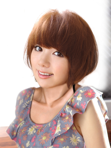 2012年日系春夏髮型@焦糖粉嫩橘鮑勃亮麗造型短髮
