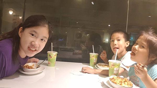 20180608_191958 (Custom).jpg