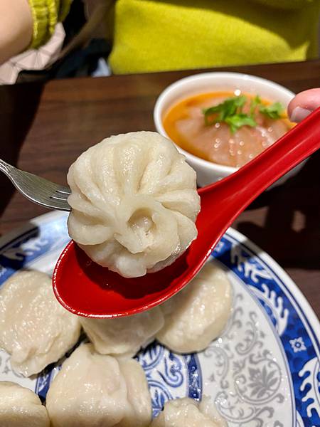 新北三芝  車庫小籠包