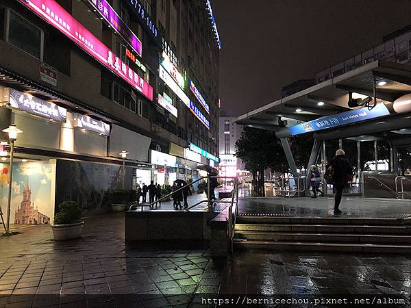 大安自助石頭沙茶火鍋2.jpg 大安自助石頭沙茶火鍋2.jpg