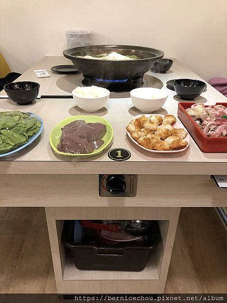 大安自助石頭沙茶火鍋27.jpg