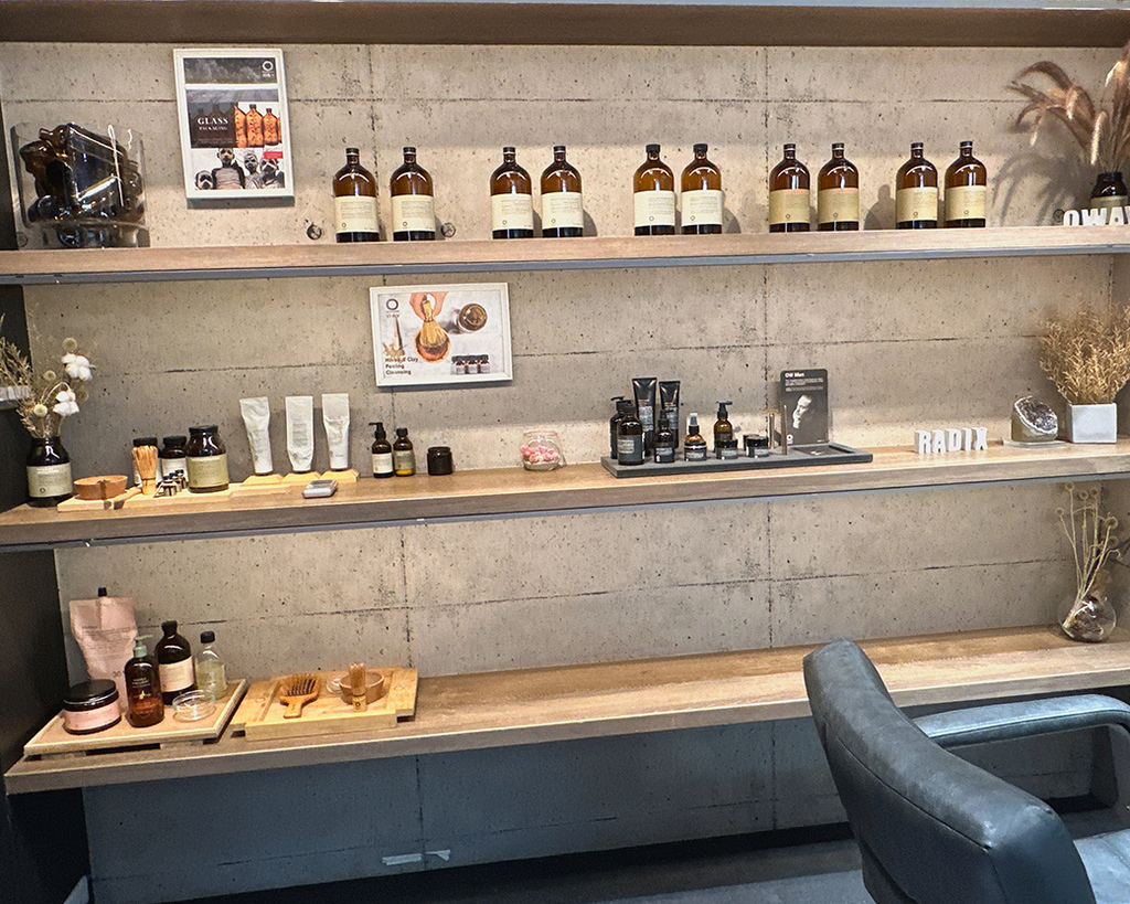 RadixHairDesign13.jpg RadixHairDesign13.jpg