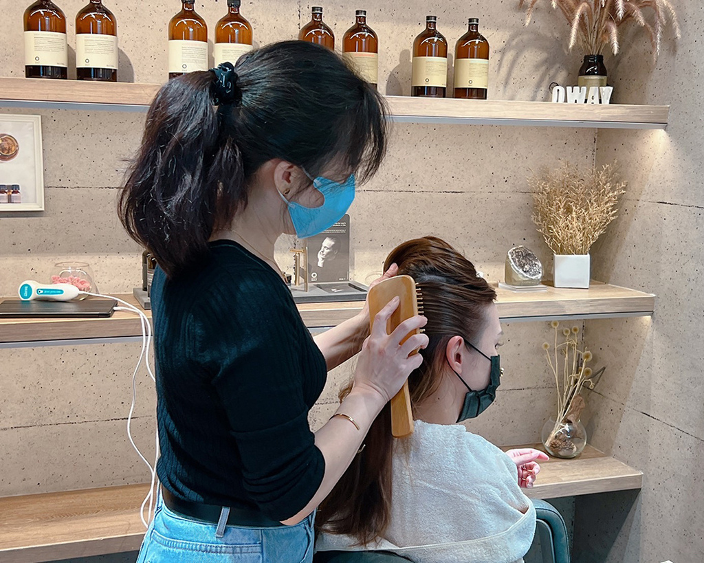 RadixHairDesign21.jpg RadixHairDesign21.jpg