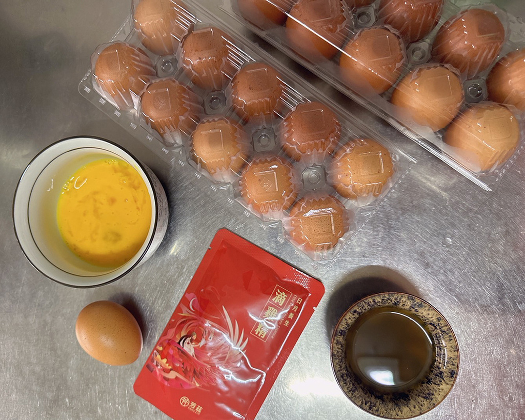 芳茲日月養生滴雞精禮盒款13.jpg 芳茲日月養生滴雞精禮盒款13.jpg