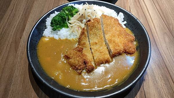 【捷運美食】三民高中站日拾居日式料理~~平價在地美食日式拉麵