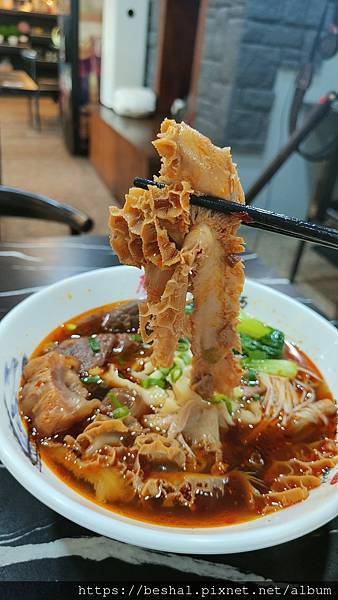 隱藏在新竹竹北巷弄的美食~~滴水川食主題特色餐廳,從一家牛肉