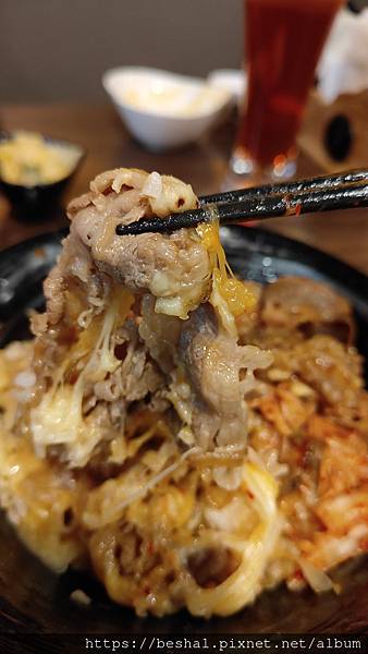 台北市捷運中山站平民美食創意丼飯~新丼 被網路IG FB燒到