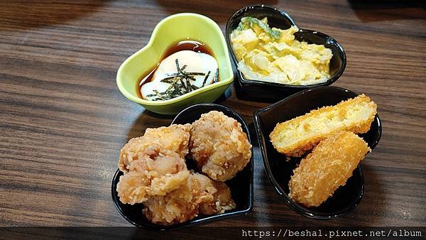 台北市捷運中山站平民美食創意丼飯~新丼 被網路IG FB燒到