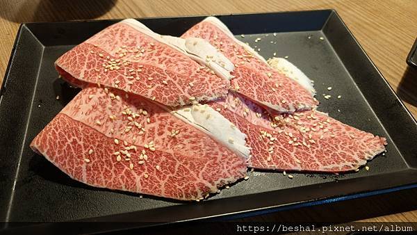 開箱超人氣蘆洲在地炭火燒烤【昭和園日式燒肉】和牛/生蠔/龍蝦 開箱超人氣蘆洲在地炭火燒烤【昭和園日式燒肉】和牛/生蠔/龍蝦