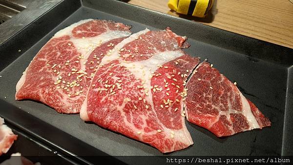 開箱超人氣蘆洲在地炭火燒烤【昭和園日式燒肉】和牛/生蠔/龍蝦 開箱超人氣蘆洲在地炭火燒烤【昭和園日式燒肉】和牛/生蠔/龍蝦