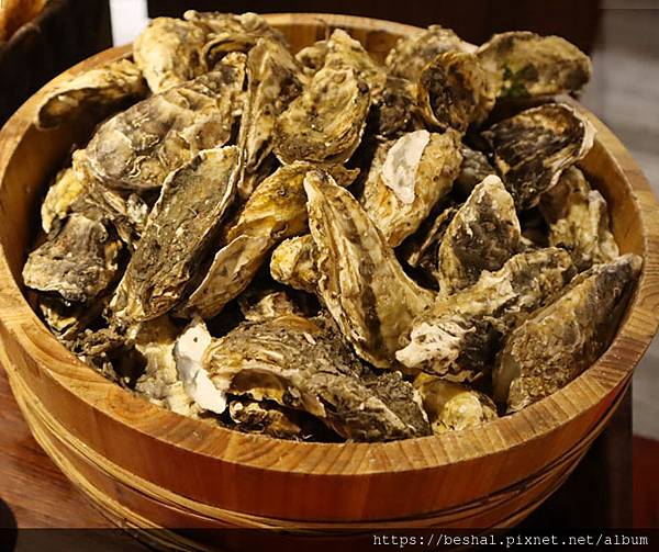 開箱超人氣蘆洲在地炭火燒烤【昭和園日式燒肉】和牛/生蠔/龍蝦 開箱超人氣蘆洲在地炭火燒烤【昭和園日式燒肉】和牛/生蠔/龍蝦