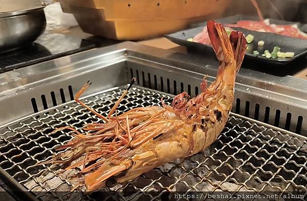 開箱超人氣蘆洲在地炭火燒烤【昭和園日式燒肉】和牛/生蠔/龍蝦 開箱超人氣蘆洲在地炭火燒烤【昭和園日式燒肉】和牛/生蠔/龍蝦