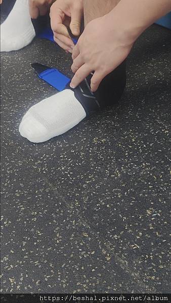 運動日常家務必先做好護踝康得適貼紮機能護踝無尺寸限制家人共