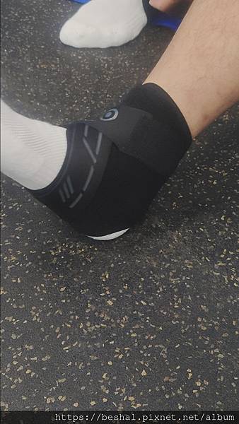 運動日常家務必先做好護踝康得適貼紮機能護踝無尺寸限制家人共