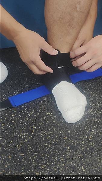 運動日常家務必先做好護踝康得適貼紮機能護踝無尺寸限制家人共