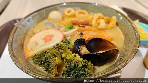 🍴 新竹巨城美食分享|這味泰泰:泰式 X 台灣口味 = 完美 🍴 新竹巨城美食分享|這味泰泰:泰式 X 台灣口味 = 完美