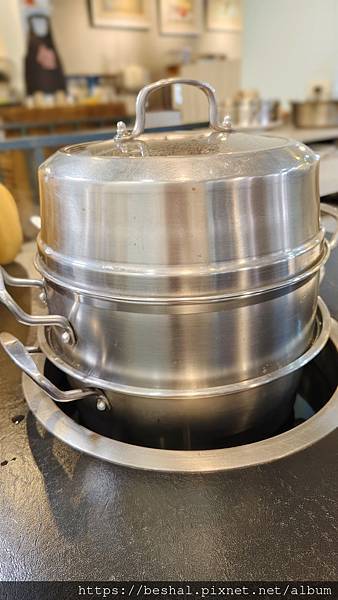 《2025 新北耶誕城美食推薦》蒸天下海鮮蒸氣火鍋活體海鮮