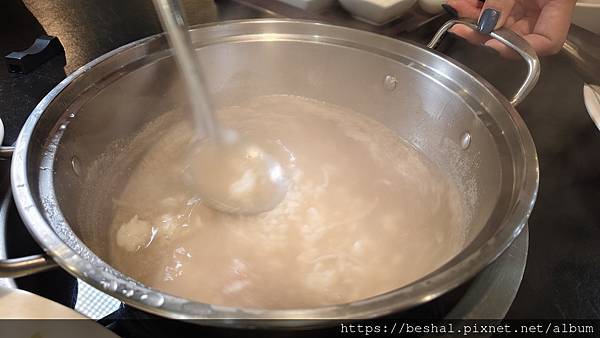 《2025 新北耶誕城美食推薦》蒸天下海鮮蒸氣火鍋活體海 《2025 新北耶誕城美食推薦》蒸天下海鮮蒸氣火鍋活體海