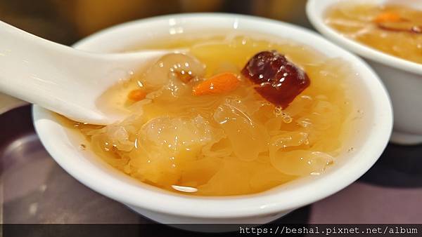 《2025 新北耶誕城美食推薦》蒸天下海鮮蒸氣火鍋活體海 《2025 新北耶誕城美食推薦》蒸天下海鮮蒸氣火鍋活體海