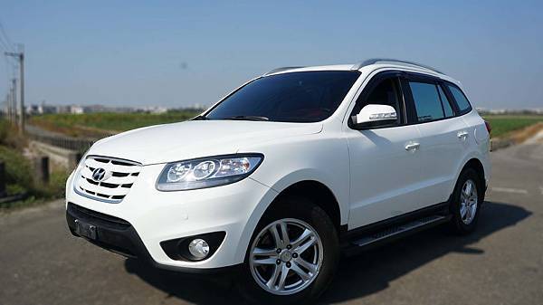 2012年 Hyunda Santa Fe 白色 現代中古車 2012年 Hyunda Santa Fe 白色 現代中古車
