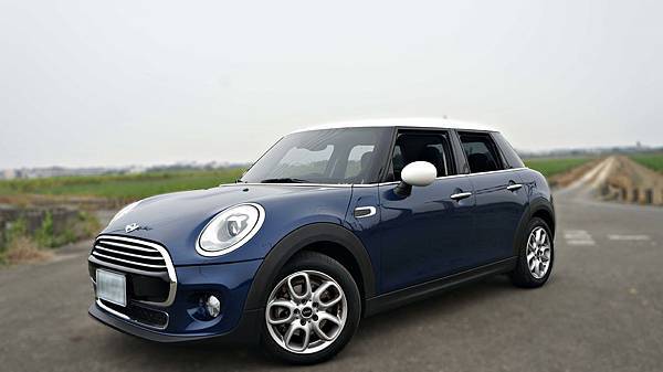 2015年 Mini Cooper 深藍色 迷你中古車