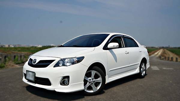 2010年 Toyota ALTIS 白色 豐田中古車 2010年 Toyota ALTIS 白色 豐田中古車