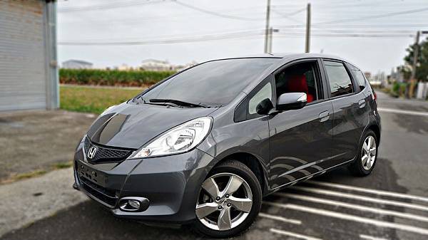 2014年 Honda FIT 深灰色 本田中古車 2014年 Honda FIT 深灰色 本田中古車