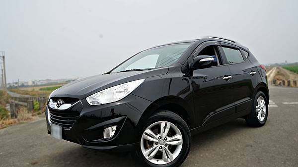 DSC059972013年 Hyundai ix35 黑色 現代中古車