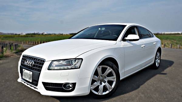 2011年 Audi A5 白色 奧迪中古車