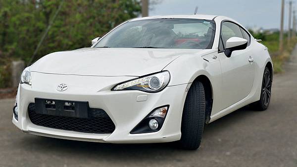 2013年 Toyota 86 白色 豐田中古車