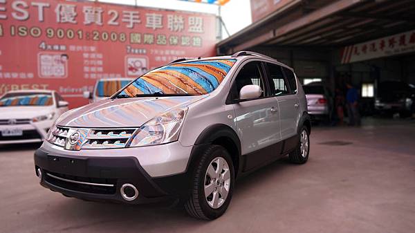 2010年 Nissan Livina 銀色 日產中古車 2010年 Nissan Livina 銀色 日產中古車