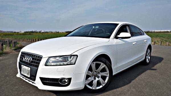 2011年 Audi A5 白色 奧迪中古車