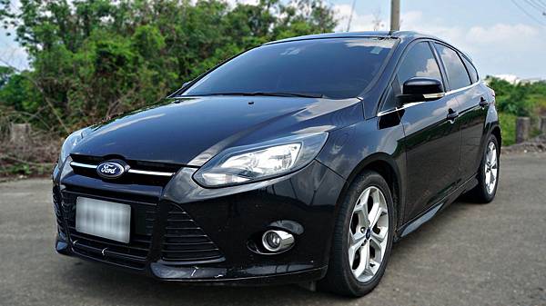 2014年 Ford Focus 黑色 福特中古車