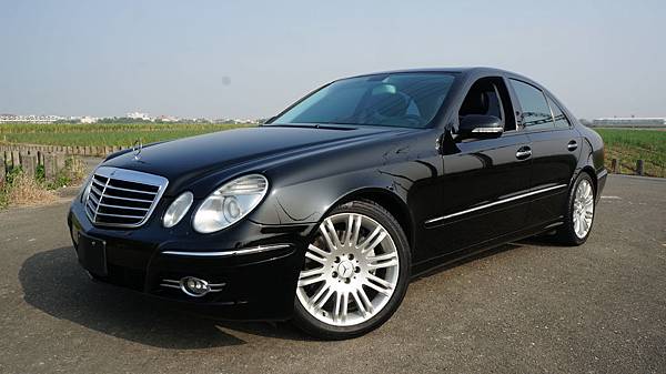 2006年 Benz E350 黑色 賓士中古車 2006年 Benz E350 黑色 賓士中古車