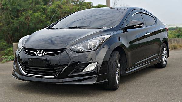 2013年 Hyundai Elantra 黑色 極光版 現代中古車